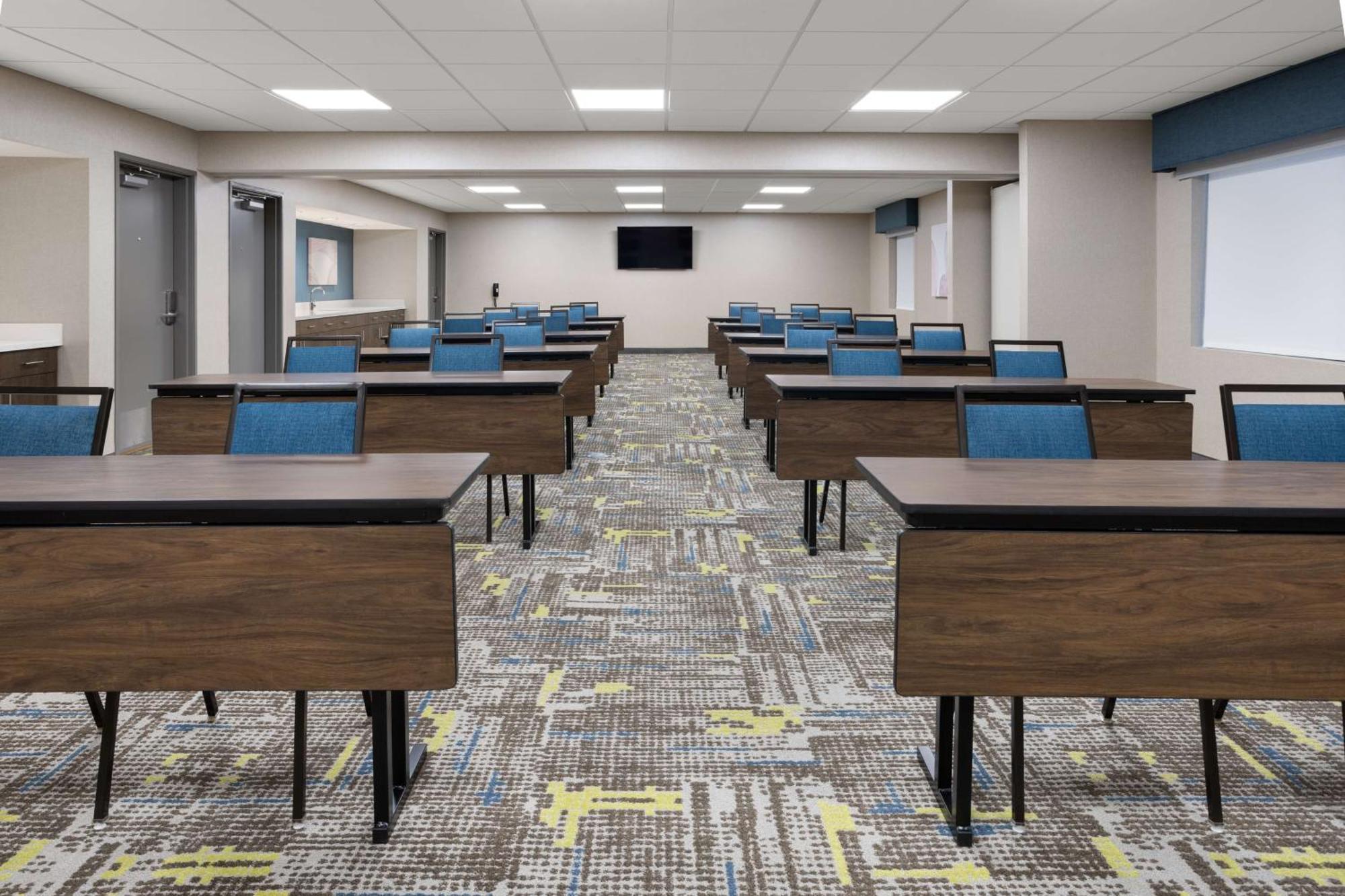 Hampton Inn Cleveland-Airport/Tiedeman Road Brooklyn Екстериор снимка