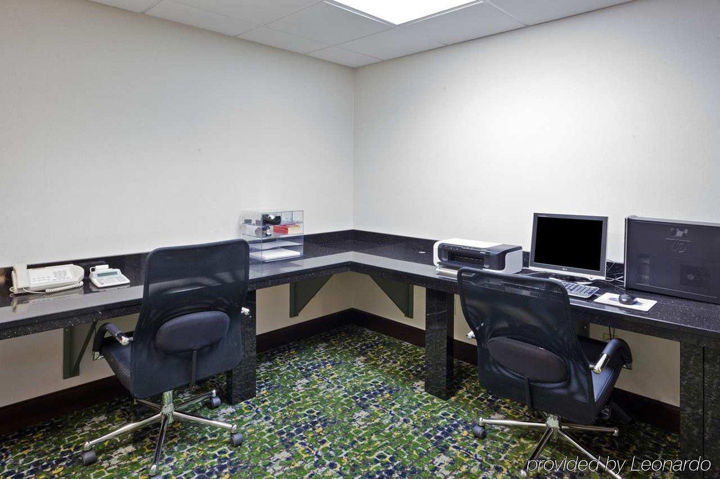 Hampton Inn Cleveland-Airport/Tiedeman Road Brooklyn Съоръжения снимка