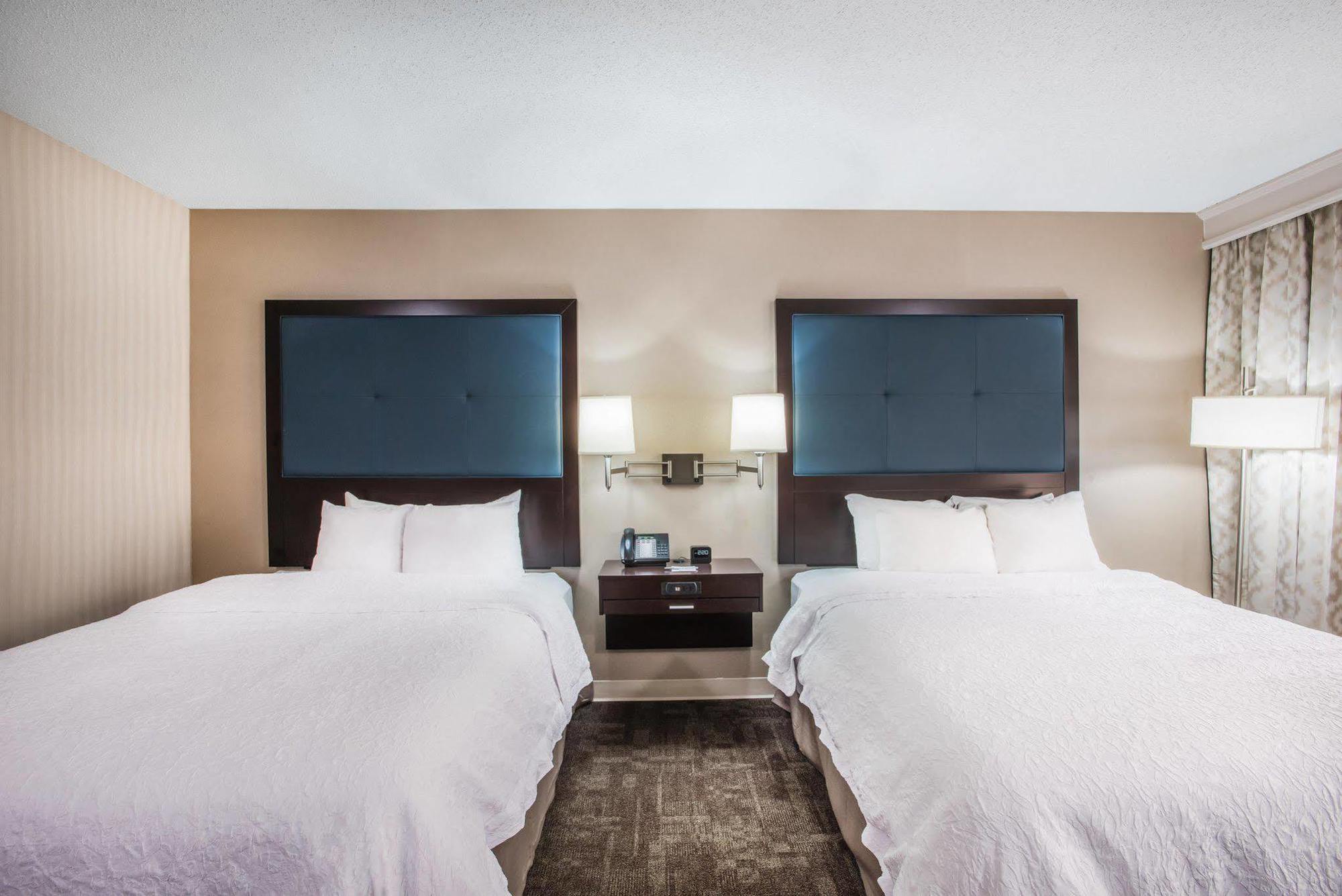 Hampton Inn Cleveland-Airport/Tiedeman Road Brooklyn Екстериор снимка